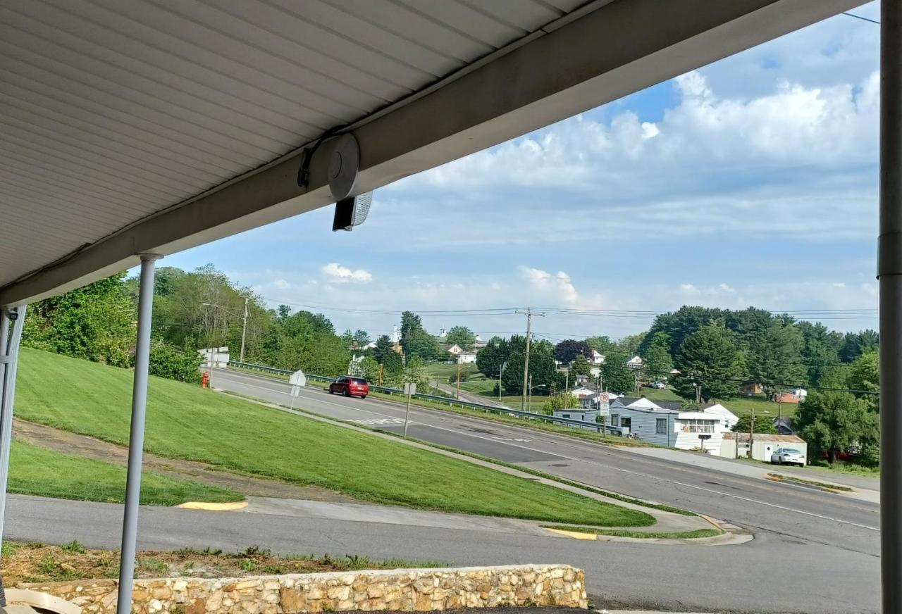 هيلسفيل Knob Hill Motor Lodge المظهر الخارجي الصورة
