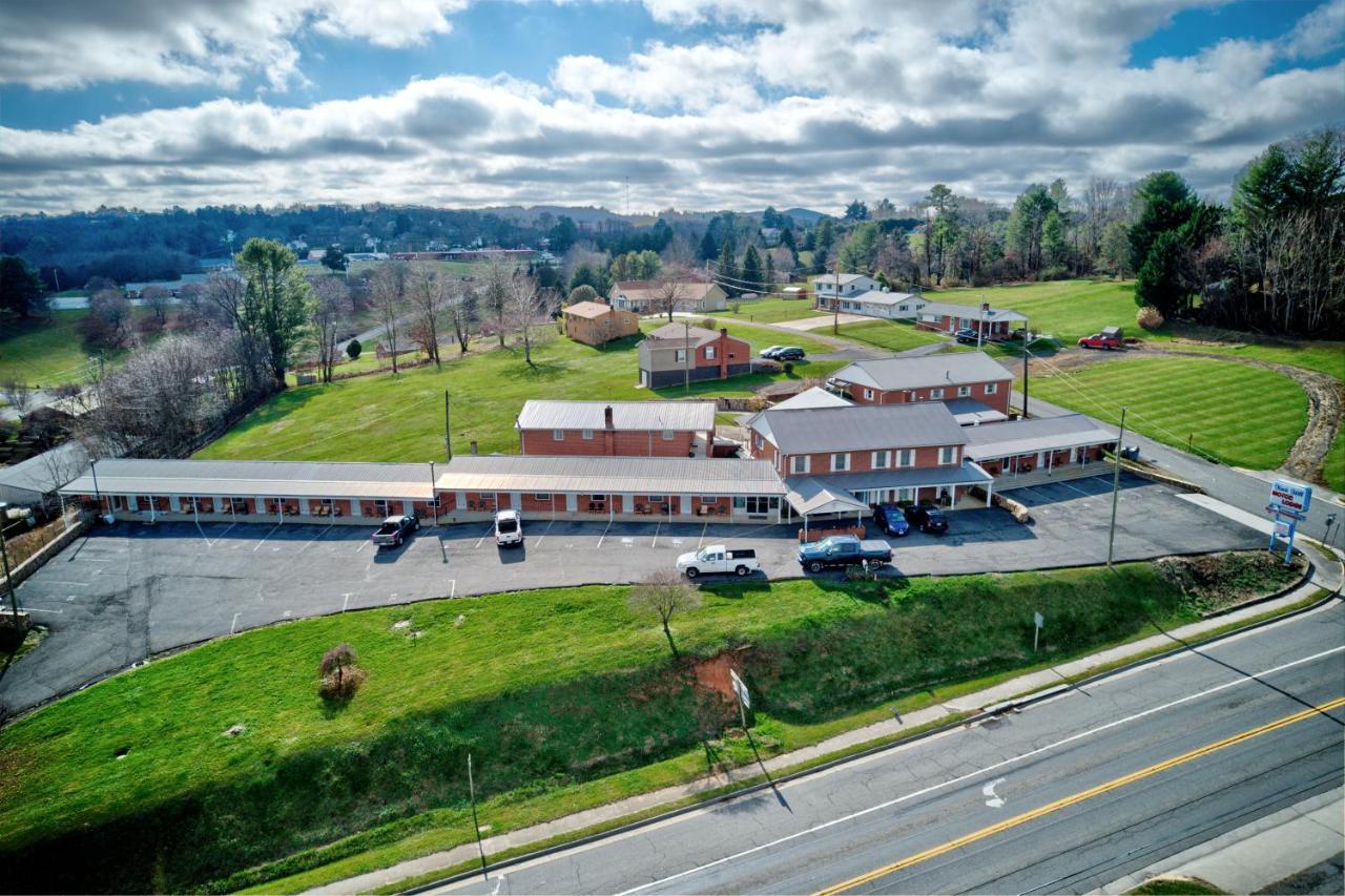 هيلسفيل Knob Hill Motor Lodge المظهر الخارجي الصورة