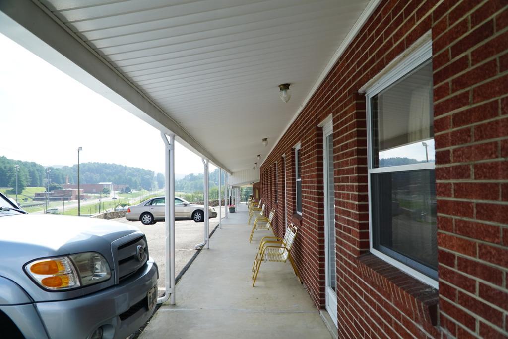 هيلسفيل Knob Hill Motor Lodge المظهر الخارجي الصورة